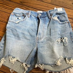 Abercrombie Curve Love High Rise 4 inch shorts